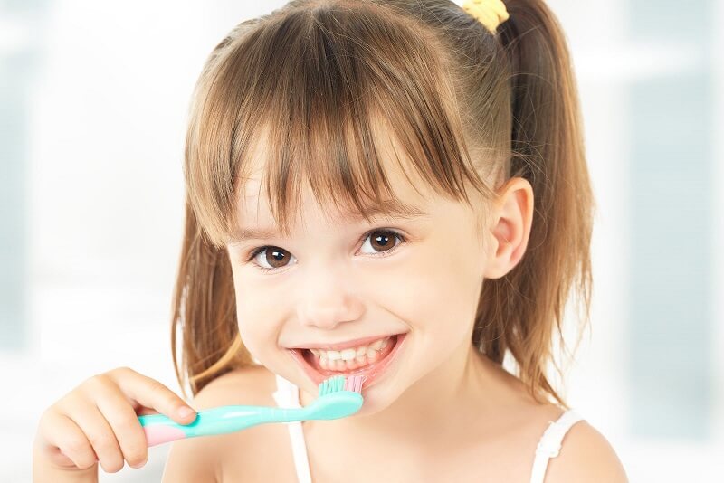 Mẹo chăm sóc răng miệng đúng chuẩn cho cả gia đình