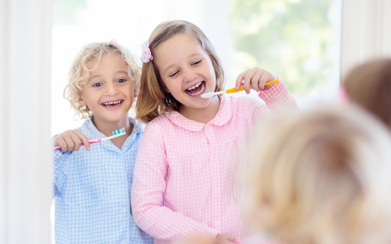 Cách Chăm Sóc Răng Miệng Cho Trẻ Em Từ 1 Đến 9 Tuổi Đúng Cách