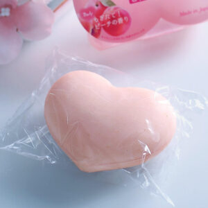 Xà phòng trị thâm mông Pelican Love Ass Hip-Care Soap của Nhật
