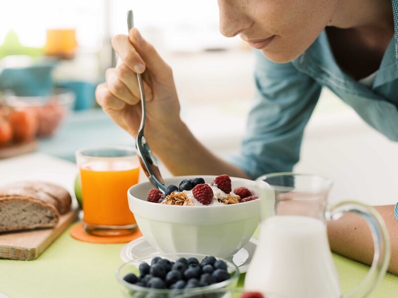 Tổng hợp 5 món ăn sáng giảm cân cho nhân viên văn phòng siêu tiết kiệm