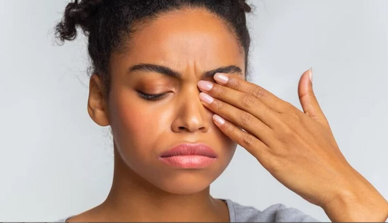 Bị nổi mụt lẹo ở mắt phải làm sao? 7 Cách chữa lẹo mắt an toàn tại nhà đơn giản, dễ thực hiện