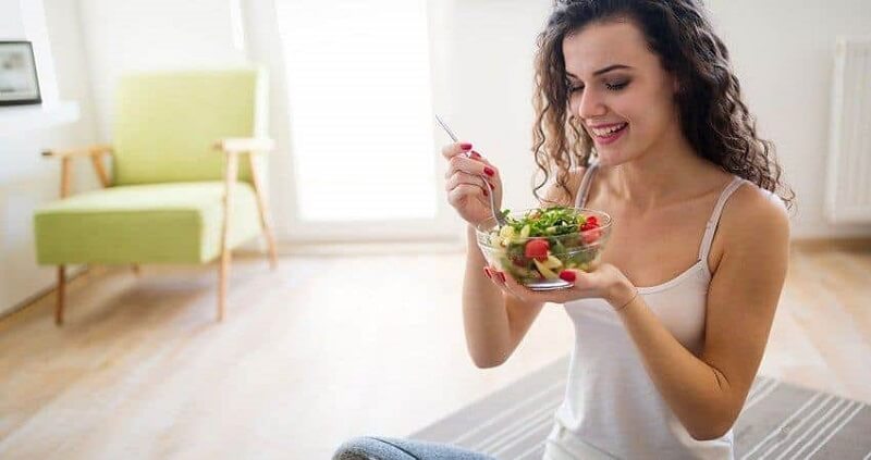 Đang Stress thì ăn gì? 9 Thực phẩm lành mạnh cải thiện tâm trạng vui vẻ, thoải mái